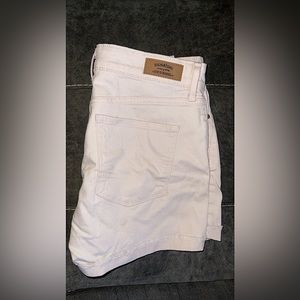 Signature Levis High Waist Shorts!